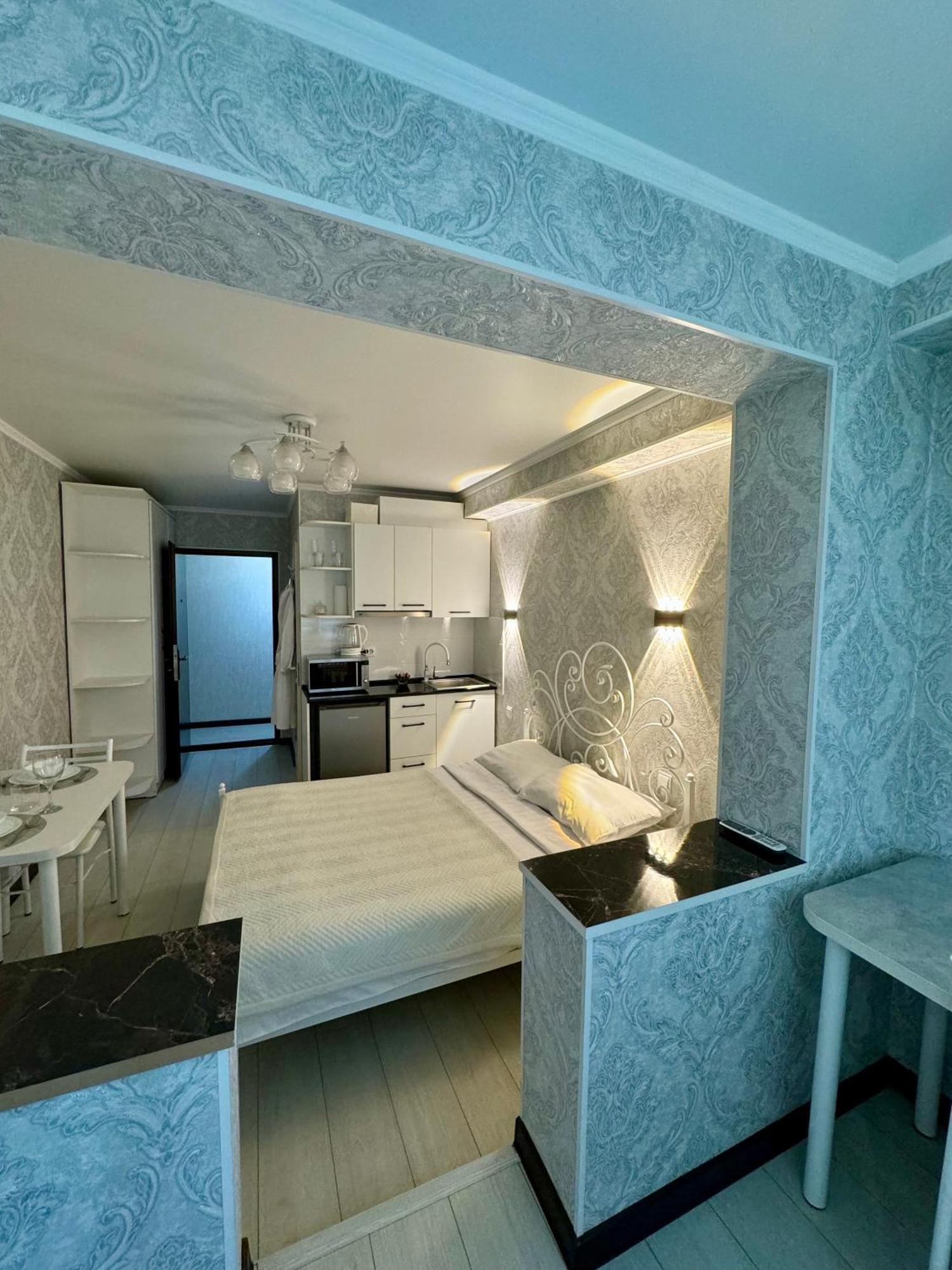 Уютная Комната-Студия В Центре Бишкека Extérieur photo